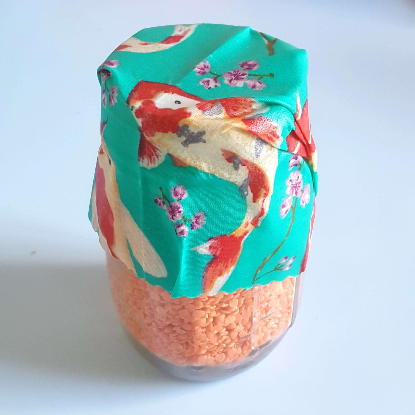 Reusable Beeswax Food Wraps 100% Hand Made in the UK by Honey Bee Good.