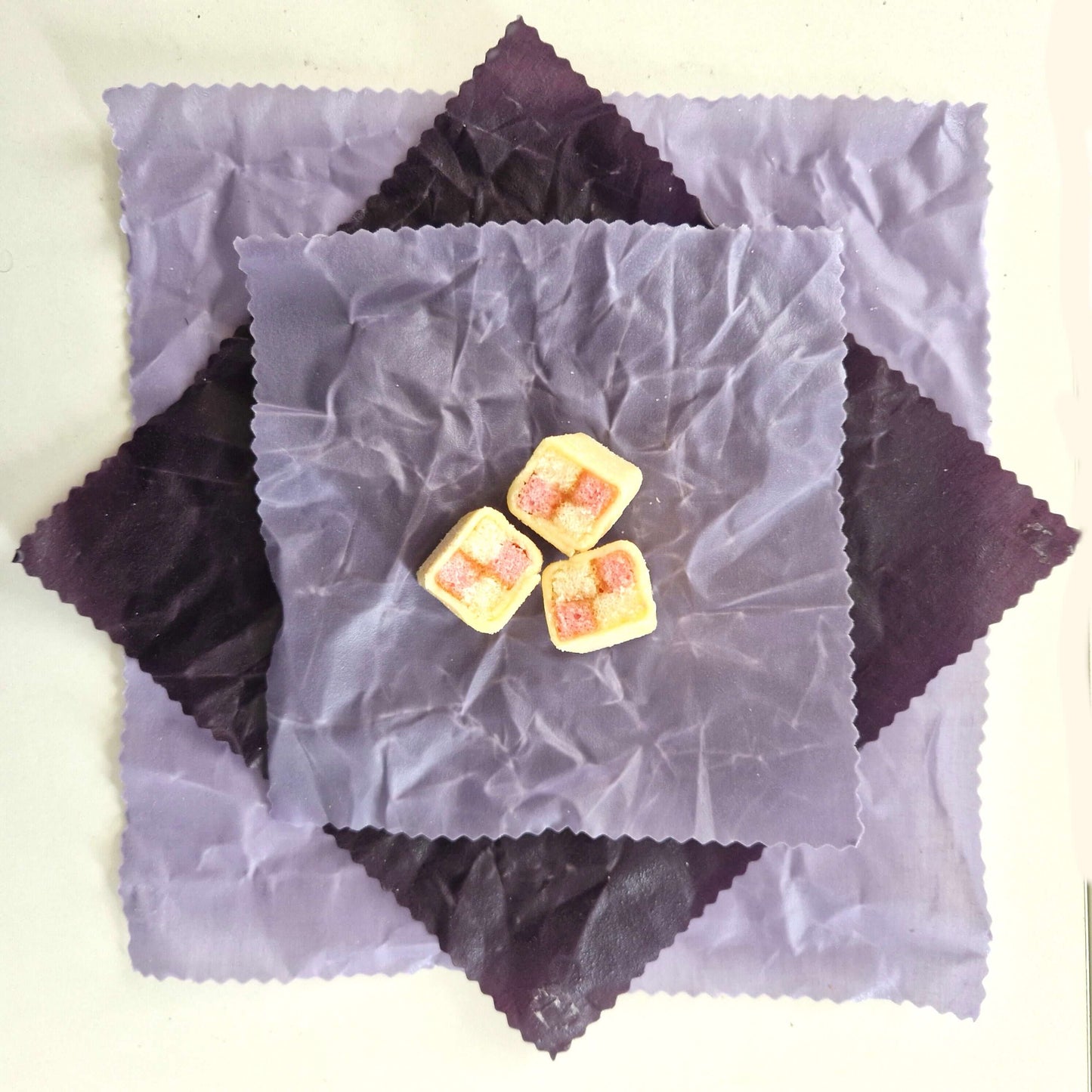 Reusable Beeswax Food Wraps 100% Hand Made in the UK by Honey Bee Good.