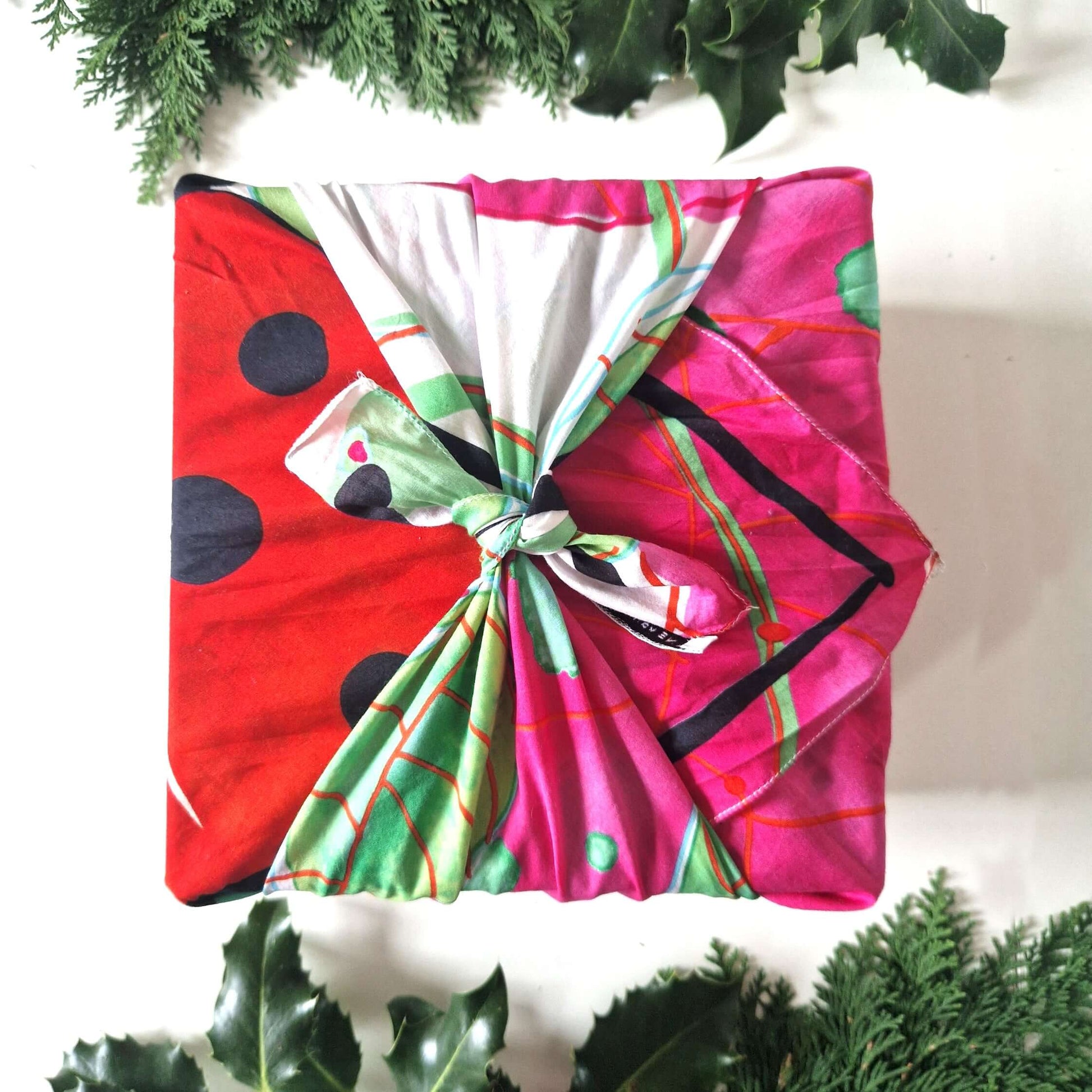 Reusable Beeswax Food Wraps 100% Hand Made in the UK by Honey Bee Good.