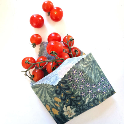 Reusable Beeswax Food Wraps 100% Hand Made in the UK by Honey Bee Good.