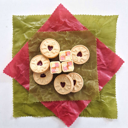 Reusable Beeswax Food Wraps 100% Hand Made in the UK by Honey Bee Good.